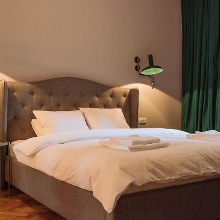 Brezoianu Spacious Flat Bucarest Exterior foto
